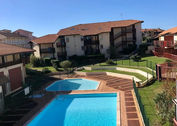 Daire T2 Vue Piscine Et